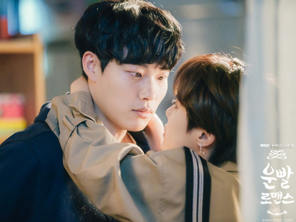 Ryu Jun Yeol Ungkap Cerita di Balik Adegan Ciumannya dengan Hwang Jung Eum di ‘Lucky Romance’