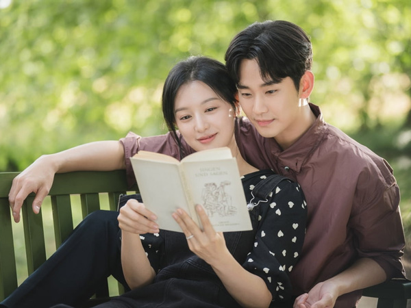 Drama Kim Soo Hyun dan Kim Ji Won Rilis Foto Teaser Pertama