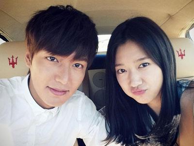 Goda Fans The Heirs Park Shin Hye Tunjukan Foto Akrabnya Dengan Lee