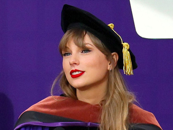 Dituding Jiplak Buku, Taylor Swift Hadapi Gugatan Rp 14 miliar