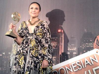 Film Dilema Borong Penghargaan Terfavorit