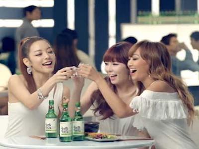 Iklan Soju Hyorin, HyunA dan Goo Hara Dicekal
