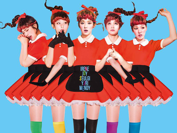 Jadi Boneka Berkostum Merah, Red Velvet Siap Comeback dengan Full Album Pertamanya!
