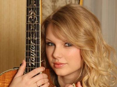 Taylor Swift Bangga Sepanggung Dengan The Rolling Stones