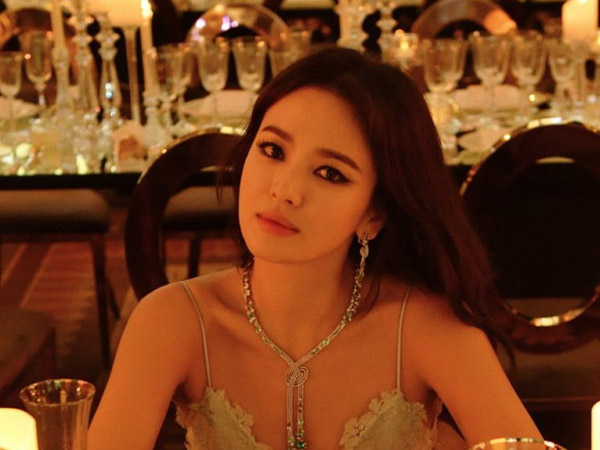 Resmi Menjanda, Foto-foto Song Hye Kyo 'Like a Queen' Gala Dinner di Monaco Dirilis