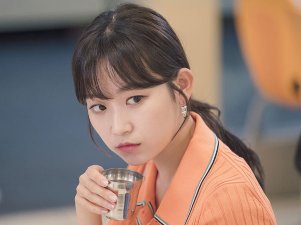 Kim Seul Gi Tunjukkan Pentingnya Tampil Cantik Kapanpun Dimanapun dalam Teaser 'People with Flaws'