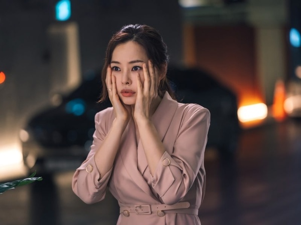 Review Drama 'One The Woman', Aksi Komedi Jaksa Amnesia Jadi Chaebol