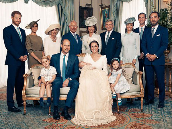 Kensington Palace Rilis Foto Resmi Pembaptisan Pangeran Louis