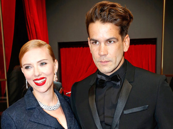 Scarlett Johansson Ternyata Telah Menikah Diam-diam Selama Dua Bulan!