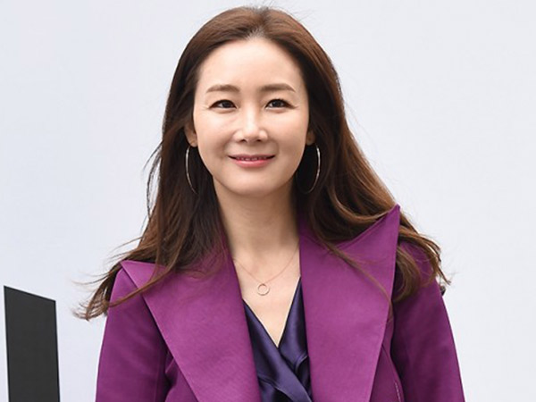 Diam-diam Aktris Cantik Choi Ji Woo Sudah Resmi Menikah!