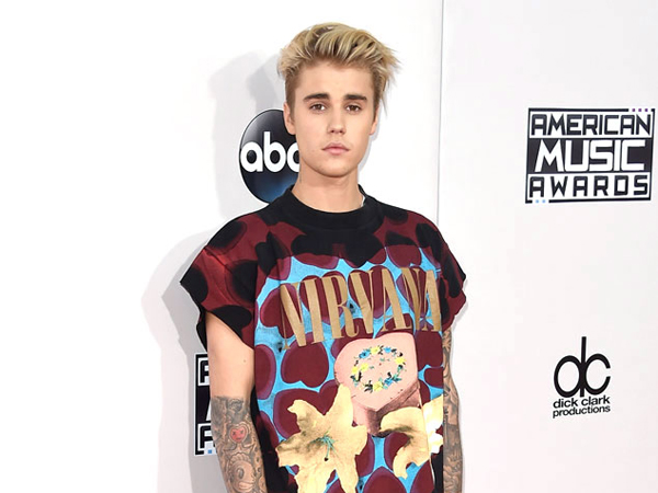 Pakai Kaus Nirvana di American Music Awards 2015, Justin Bieber Dikritik