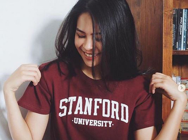 Maudy Ayunda Dilema Diterima Harvard dan Stanford, Netizen Sebar Meme Miris Tapi Kocak