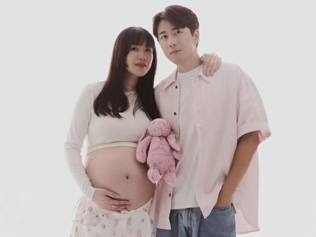 Jang Su Won SECHSKIES dan Istri Sambut Kelahiran Anak Pertama