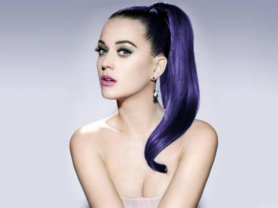 Wah, Katy Perry Rilis Teaser Album Terbarunya di Sebuah Truk Raksasa!