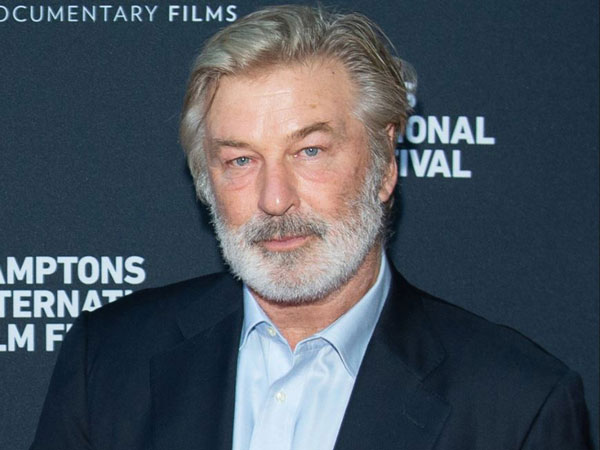 Alec Baldwin Didakwa dengan Pembunuhan Tak Disengaja dalam Insiden Penembakan Syuting 'Rust'