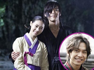 Kedua 'Orang Tua' Lee Seung Gi Kembali Muncul di Gu Family's Book