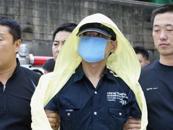 Dokumenter The Raincoat Killer, Menyingkap Kasus Pembunuhan Berantai Paling Kejam di Korea