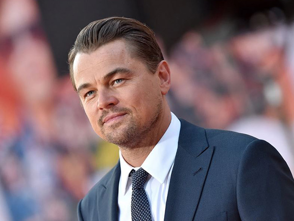 Telanjang Dada, Perut Buncit Leonardo DiCaprio Jadi Sorotan