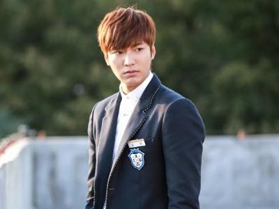 Sering Lihat Lee Min Ho Jadi Siswa SMA? Yuk Intip Foto Aslinya Saat Sekolah!