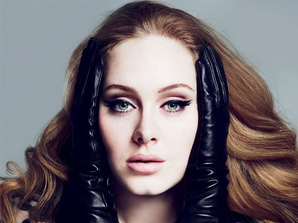 Ditantang Berpose 'Panas' di Majalah Playboy, Ini Tanggapan Adele