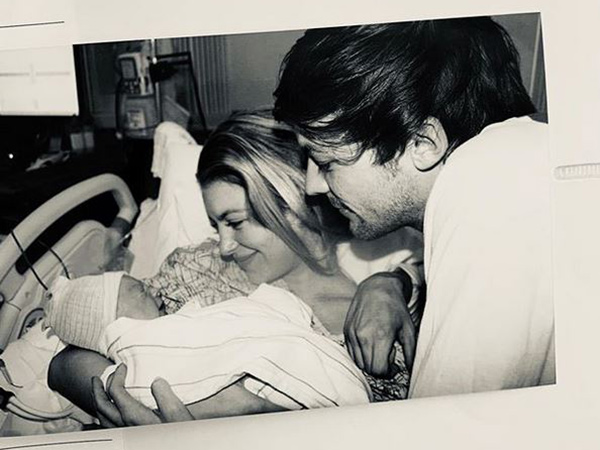 Mantan Louis Tomlinson Kenang Momen Kelahiran Putra Mereka