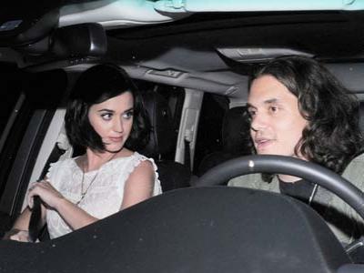 Katy Perry Kencan dengan John Mayer