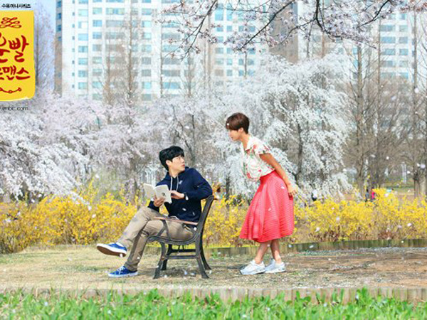 Chemistry Hwang Jung Eum dan Ryu Jun Yeol Semakin Terlihat di Teaser ‘Lucky Romance’ Terbaru