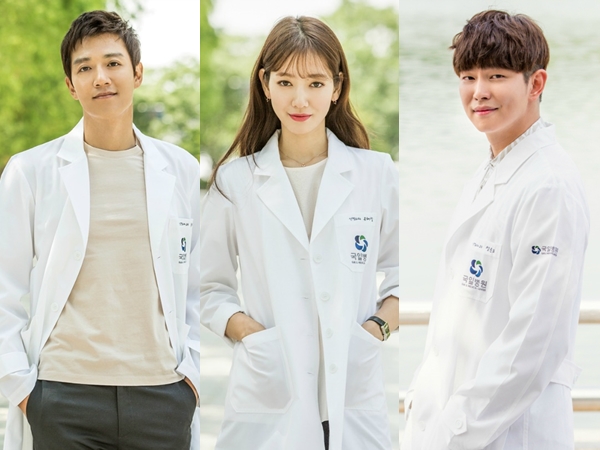 Kim Rae Won atau Yoon Kyun Sang, Siapa Yang Cocok Jadi Pasangan Park Shin Hye di 'Doctors'?