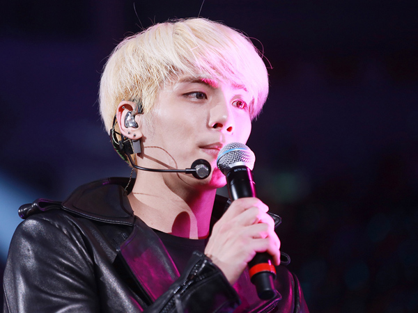 Mendadak Meninggal Dunia, Tatapan Mata Jonghyun SHINee di Konser Terakhir Jadi Perbincangan