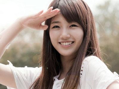 Aksi Suzy Miss A Bermain Pedang Dalam 'Book of the House of Gu'