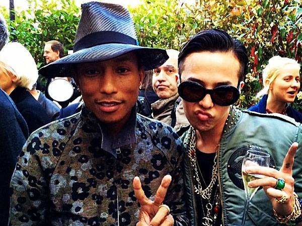 G-Dragon Akhirnya Bertemu Pharrell Williams di Paris!