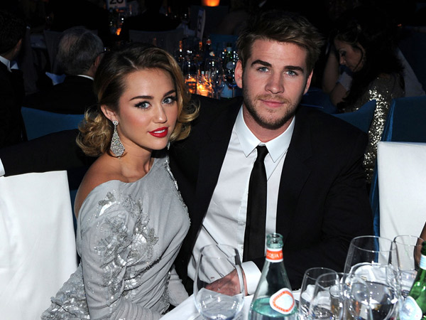 Tunda Pernikahan Lagi, Miley Cyrus dan Liam Hemsworth Tak Direstui Keluarga?