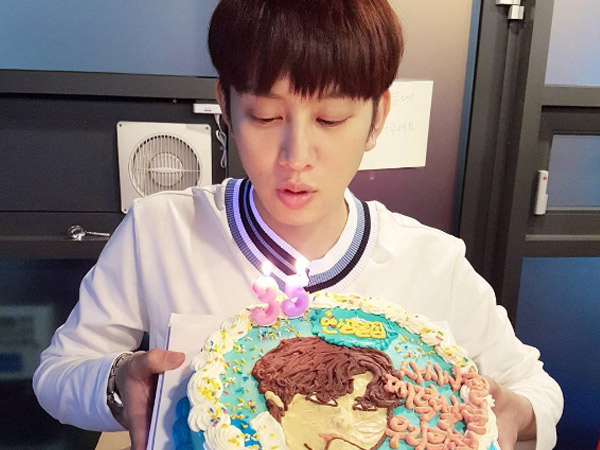 #HappyHeechulDay, Serunya Perayaan Ulang Tahun Heechul dari Variety Hingga Peserta 'Idol School'
