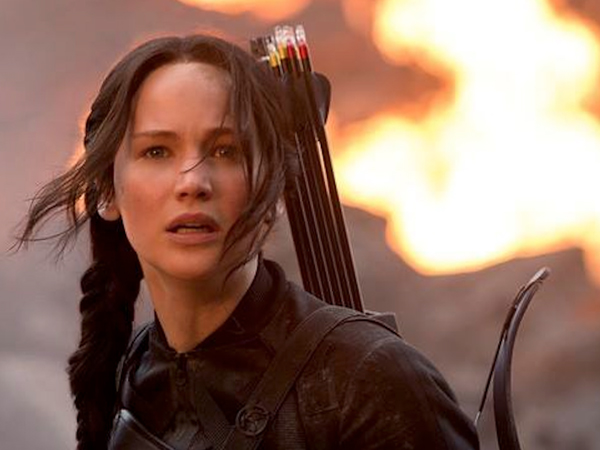 Jennifer Lawrence Terbakar Api Perjuangan Di Final Poster ‘Mockingjay Part 2’