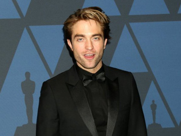 Robert Pattinson Tak Anggap Batman sebagai Superhero?