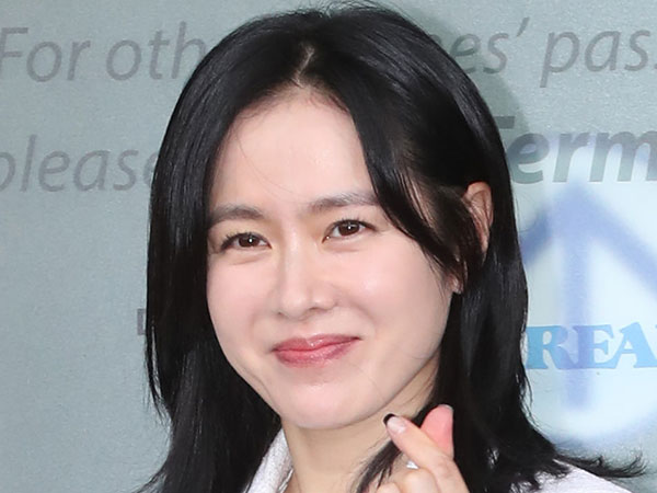 Son Ye Jin Donasi dan Kunjungi Langsung Panti Asuhan Bayi