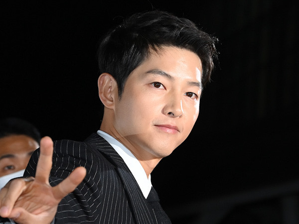 Song Joong Ki Dikonfirmasi Bintangi Film Tanpa Dibayar