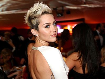 Wah, Miley Cyrus Ingin Bagikan Album Terbarunya Secara Gratis di Internet!