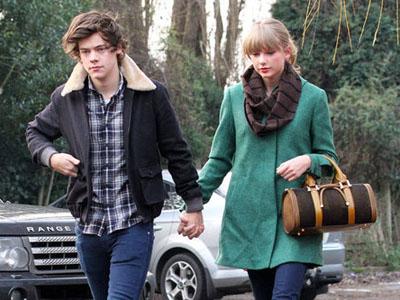 Taylor Swift Girang Dapat Hadiah Tahun Baru Dari Harry Styles