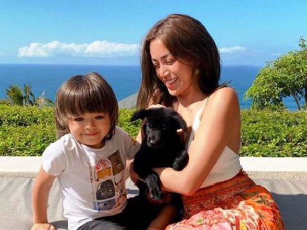 Richard Kyle Susul ke Bali Temani El Barack Sekolah, Jessica Iskandar Nangis