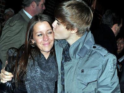 Saat Tur Justin Bieber Rindukan Sang Ibu