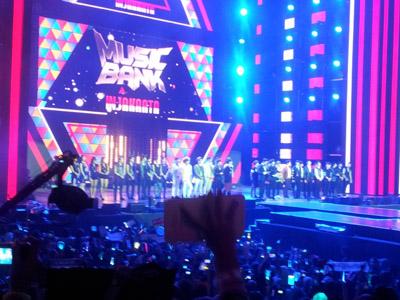 Music Bank Jakarta Sukses Gemparkan Gelora Bung Karno! (Part I)