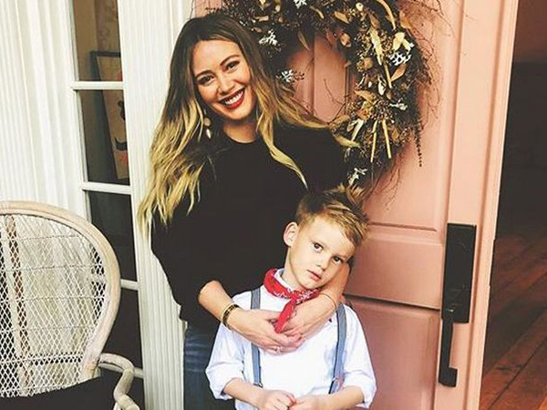 Foto Bugil Anak Tersebar, Hillary Duff Dituding Terlibat Perdagangan Anak