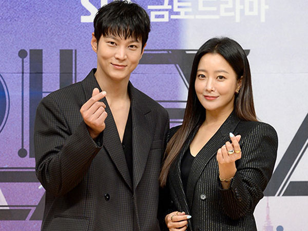 Joo Won dan Kim Hee Sun Ungkap Bagian Tersulit dari Syuting Drama 'Alice'