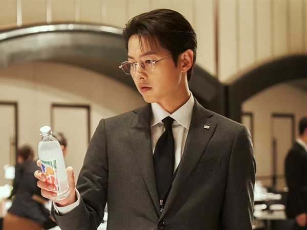 Song Joong Ki Dihadapkan Dengan Situasi Darutat di Episode Perdana 'Reborn Rich'