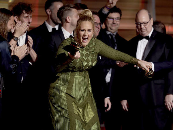 Raih Penghargaan Tertinggi, Adele Puji Habis Beyonce Knowles di Grammy Awards