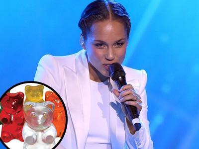 Permen Jelly Jadi Rahasia Keindahan Suara Alicia Keys?