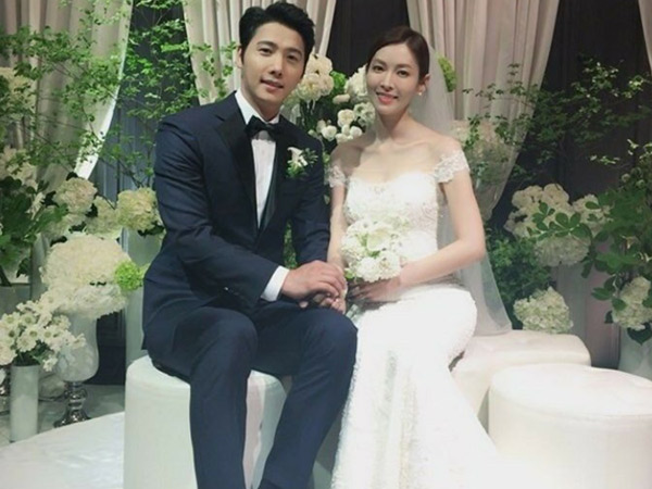 Satu Lagi Pasangan Cinlok Drama Korea yang Akhirnya Resmi Menikah!