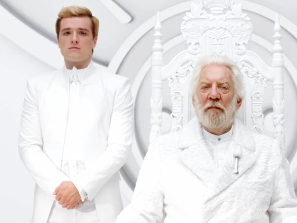 Presiden Snow Ancam Peeta Dalam Deleted Scenes ‘The Hunger Games: Mockingjay Part.1’
