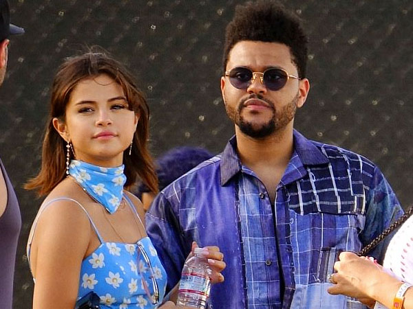 Selena Gomez Pamer Kemesraan dengan The Weeknd di Coachella